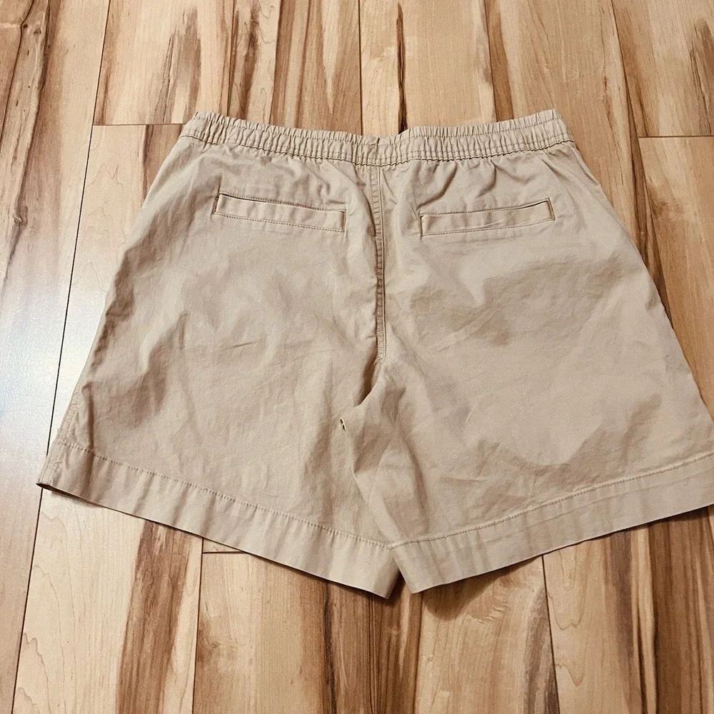LL Bean Womens Shorts Sz 6 Lakewashed Dock Mid Rise Favorite Fit Elastic Waist